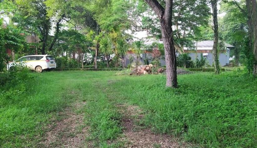 בית מלון כפרי Supersuck