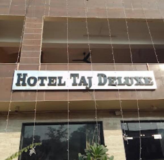 ホテル Taj Deluxe, Agra