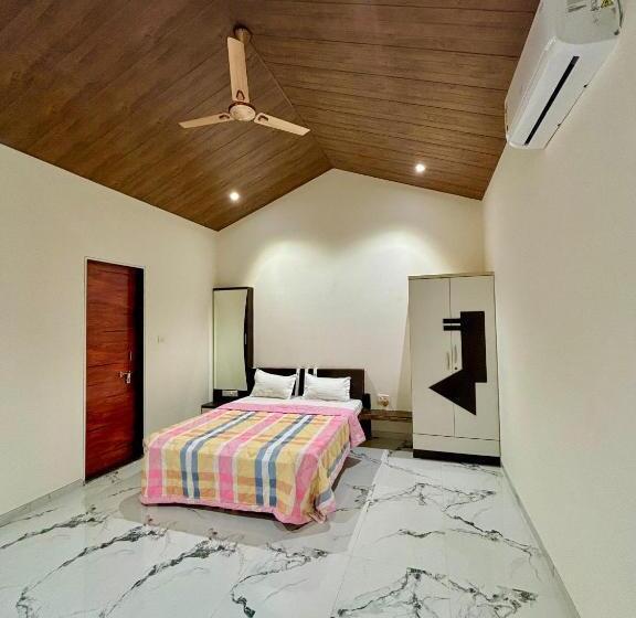 בית מלון כפרי Tara S Hill Resort