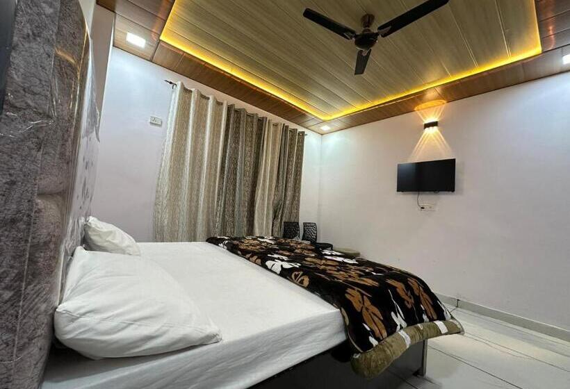 ホテル The Kings Delight