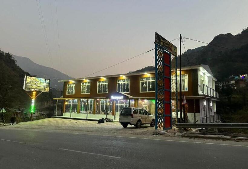 ホテル The Kings Delight