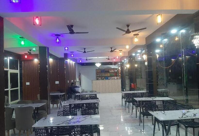 ホテル The Kings Delight