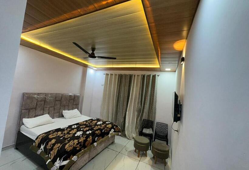 ホテル The Kings Delight