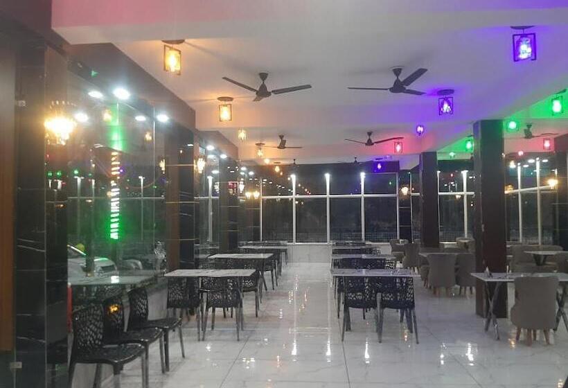 ホテル The Kings Delight