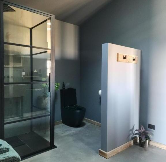 Отель The Old Dairy On Winkleigh