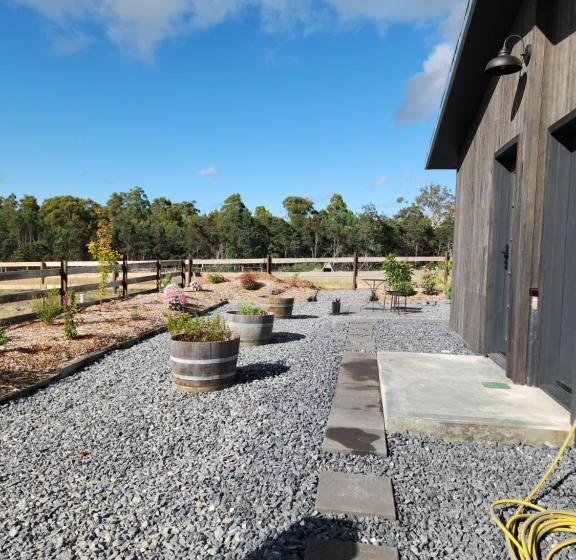 Отель The Old Dairy On Winkleigh