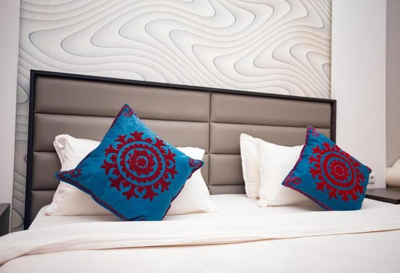 هتل Vatan Dushanbe