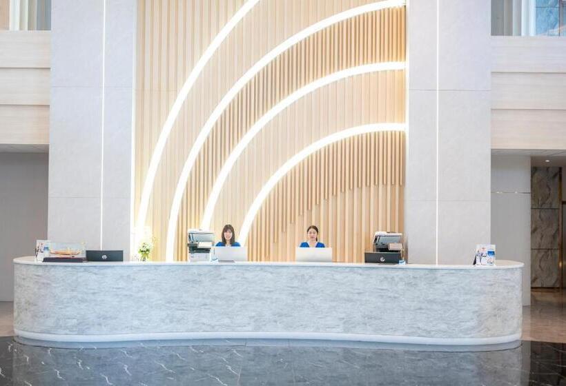 ホテル Wyndham Jomtien Pattaya