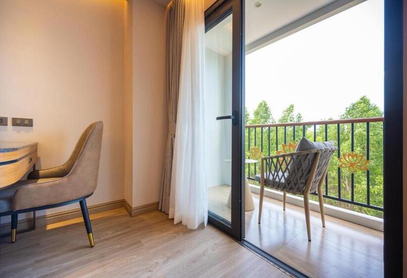 ホテル Wyndham Jomtien Pattaya