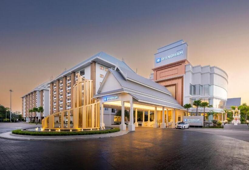 ホテル Wyndham Jomtien Pattaya