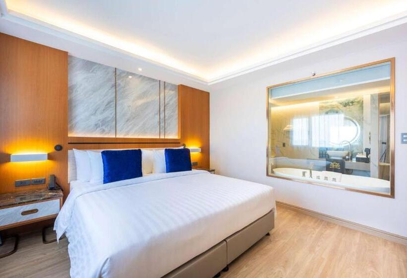 ホテル Wyndham Jomtien Pattaya