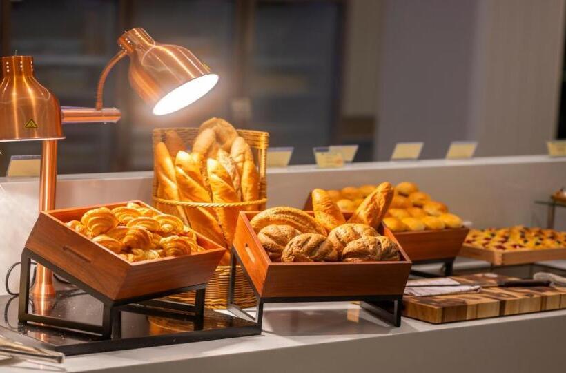 ホテル Wyndham Jomtien Pattaya