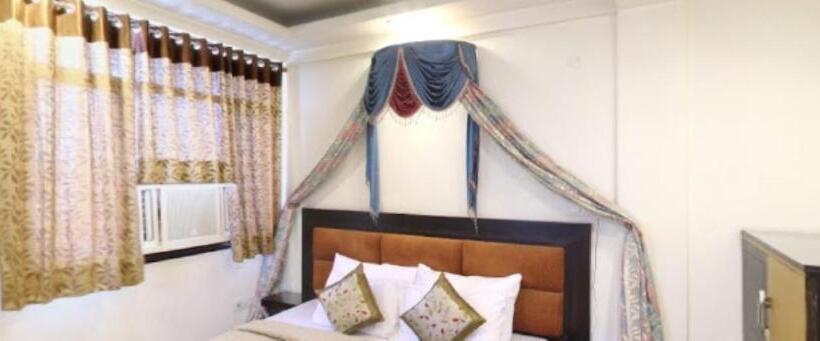 Отель Yadu Residency Meerut