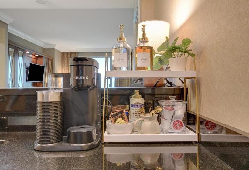 Luxe 1br 2bth Suite Mgm Signature Balcony