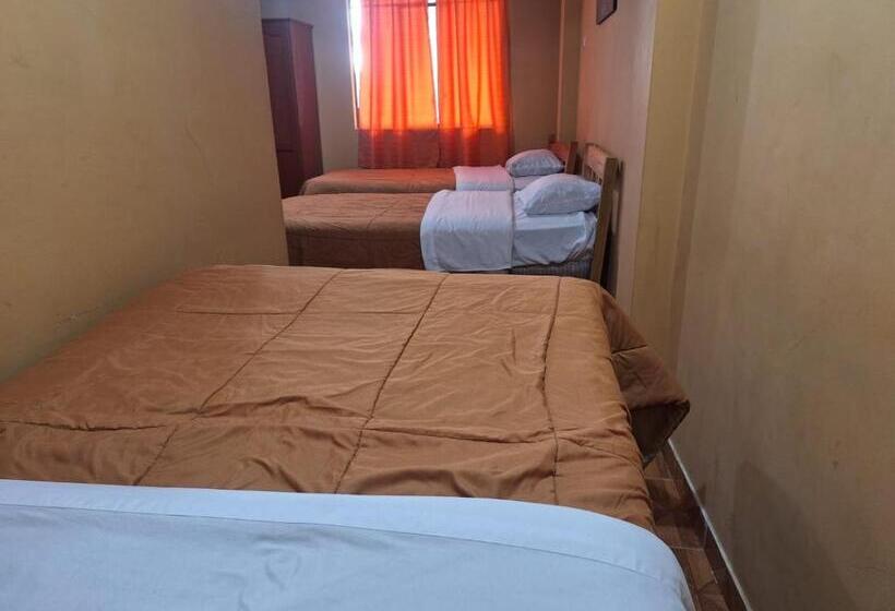 Montañero Hostel Ii