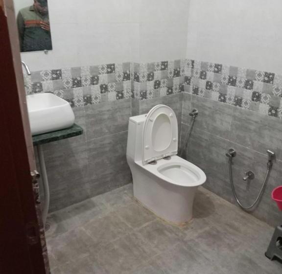 Oyo Hotel Hr International Restaurant