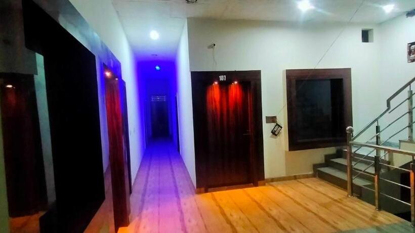 Oyo Hotel Satyam Tower