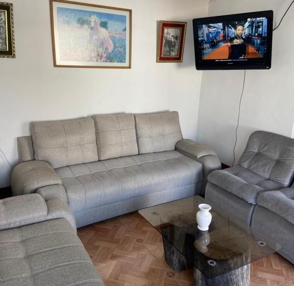 پانسیون Caraz Dulce Hogar