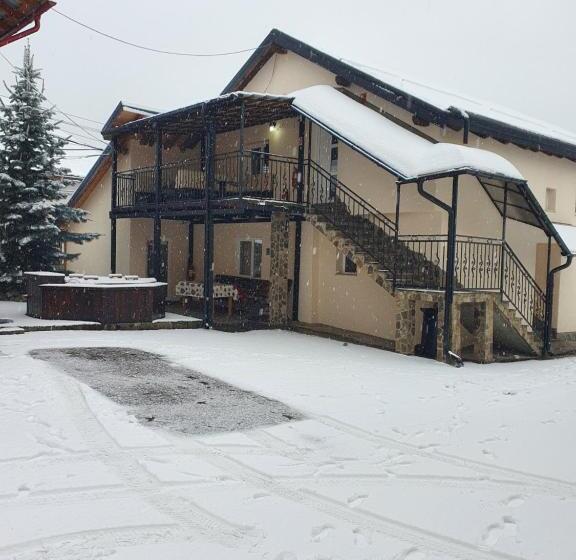 膳宿费 Casa Laurentiu