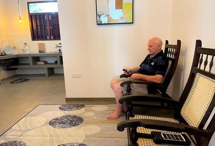 Пансион Ceylon Little Paradise