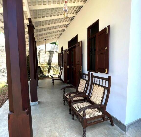 Пансион Ceylon Little Paradise