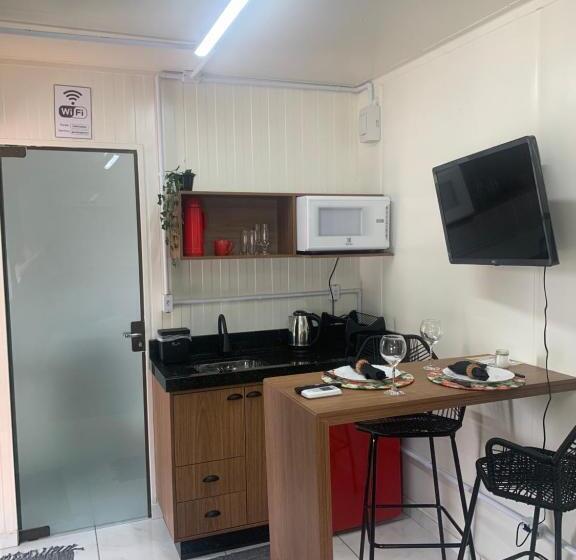 ペンション Container Guest House