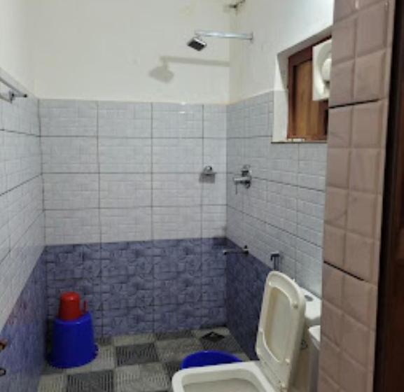 膳宿费 Dakshinakasi Guest House Kerala