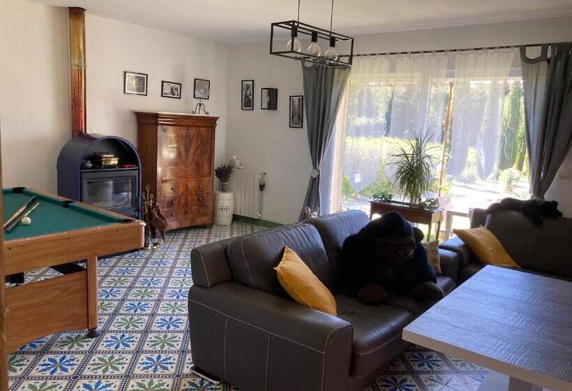 膳宿费 Domaine Des Lavarines