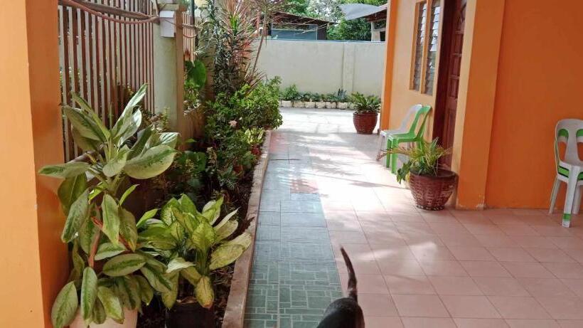 پانسیون Jessa S 5 Guests House