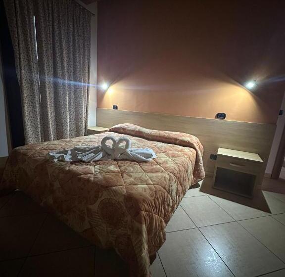 פנסיון Mandanici :borgo Marsalini 2.0