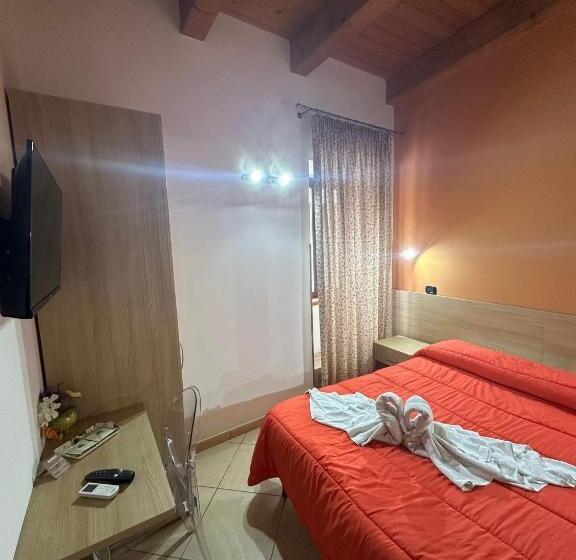 פנסיון Mandanici :borgo Marsalini 2.0