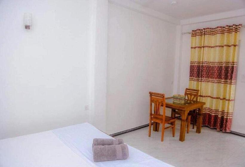 بنسيون Mirissa Diamond Beach Villa