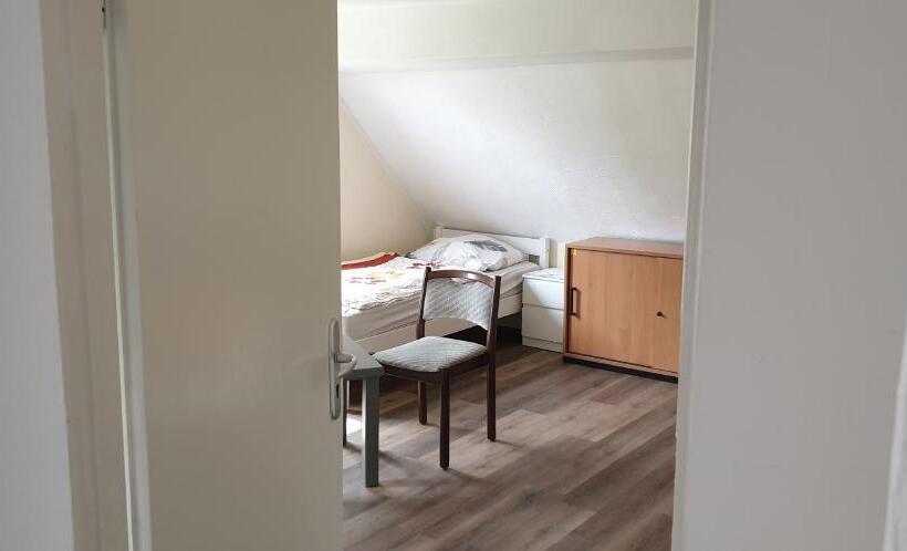 펜션 Monteur Zimmer Häger