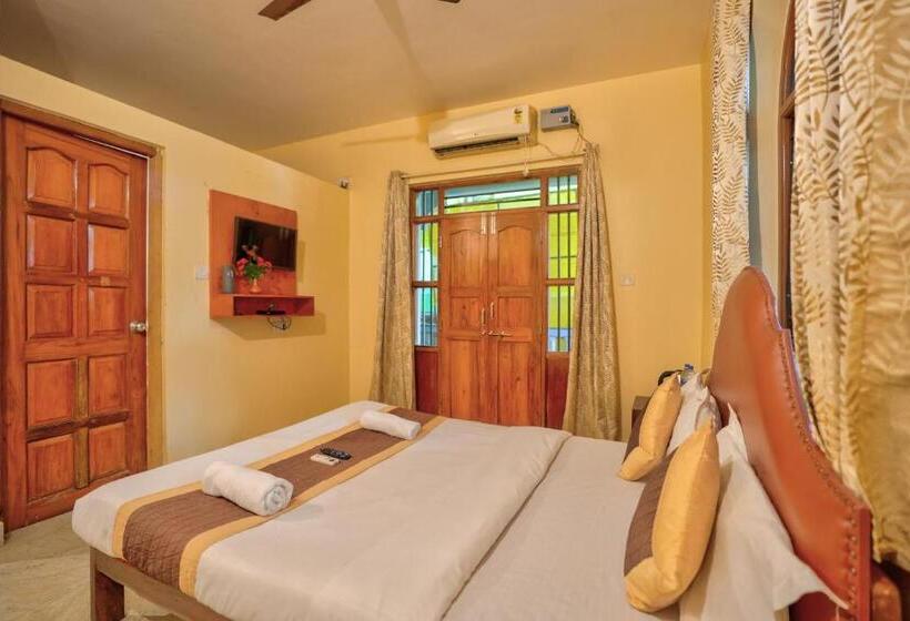 Pension Oceanside Beach House By Roseal