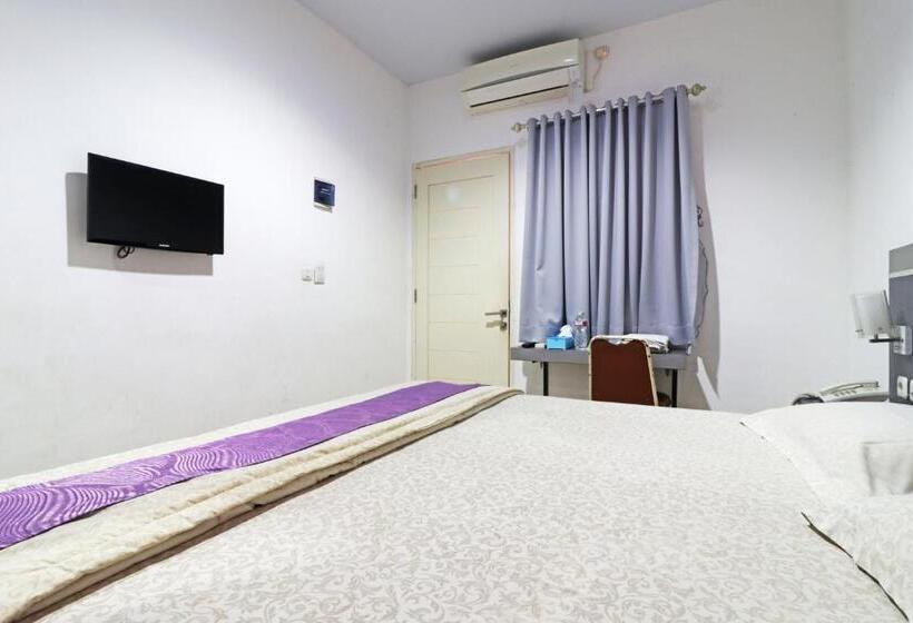 פנסיון Paus Guest House Pekanbaru