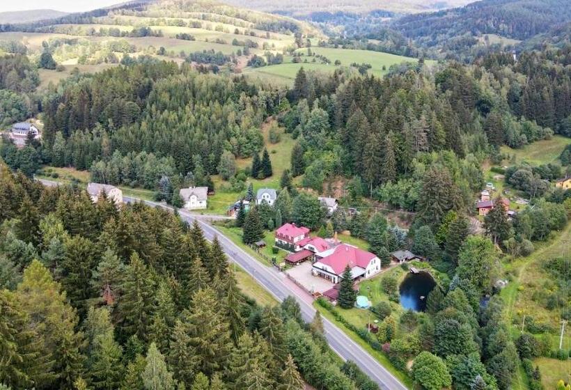 Panzió Penzion U Rybníka