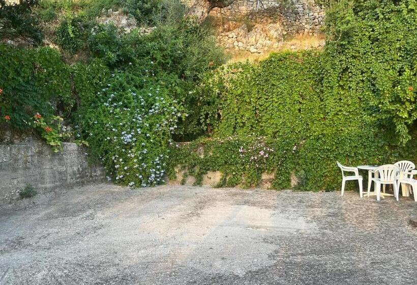 פנסיון Rooms To Let Spiropali