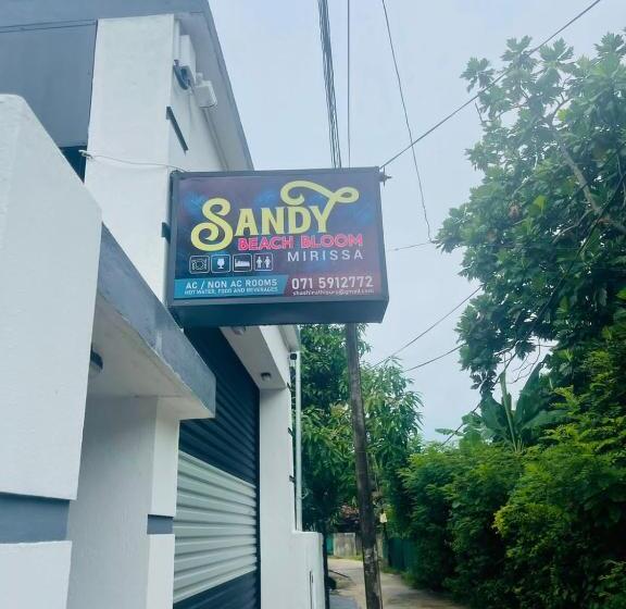 بنسيون Sandy Beach Bloom