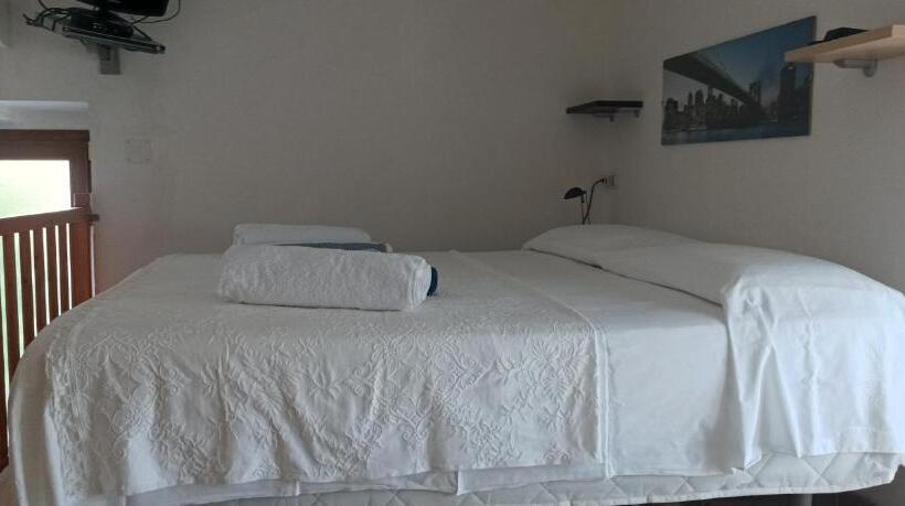 펜션 Sapri Holidays