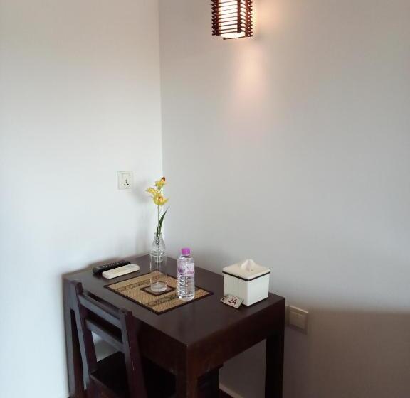 Пансион The Chill River Boutique Villa