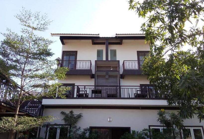 Пансион The Chill River Boutique Villa