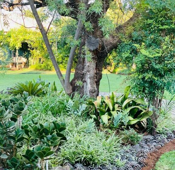 Пансион The M Pire Cottage