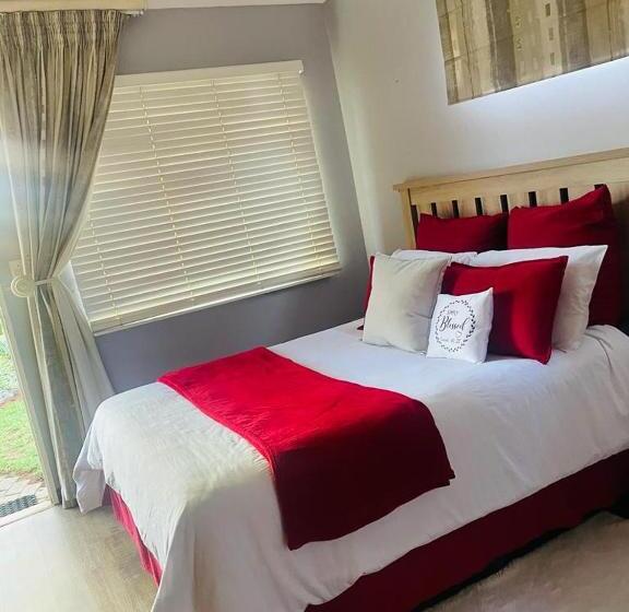 Пансион The M Pire Cottage