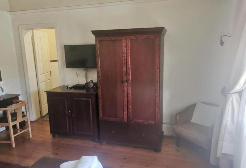 펜션 Tom S Place Guest House