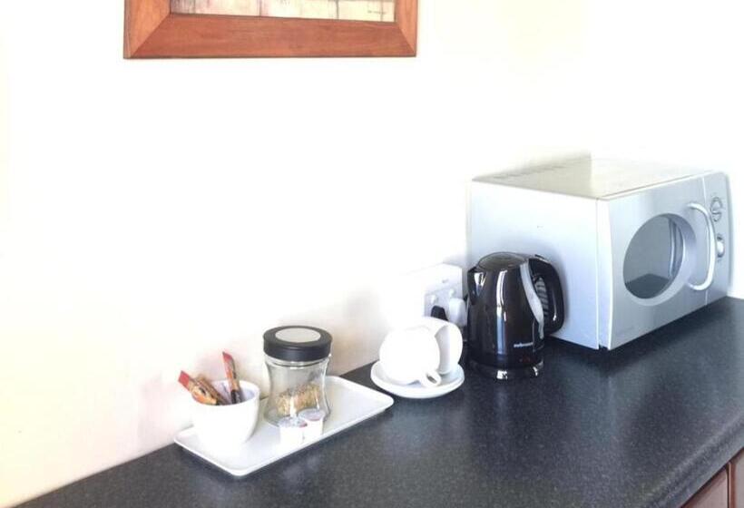 펜션 Tom S Place Guest House