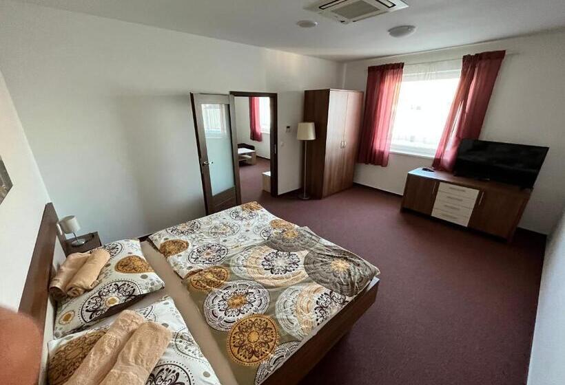 膳宿费 Ubytovanie Pod Bielymi Karpatmi