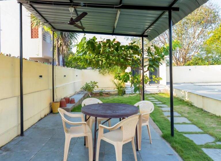 פנסיון Vcp Beach Resort