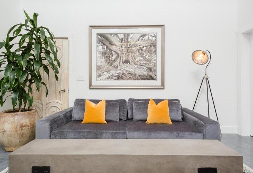 Petaluma Warehouse Lofts Unit C