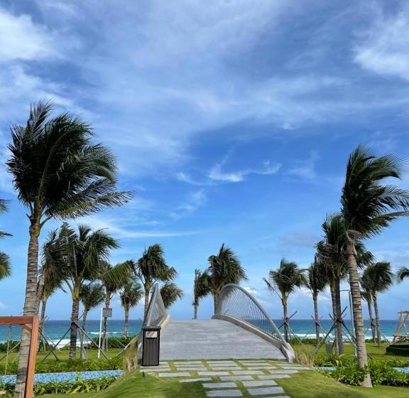 استراحتگاه Arena Cam Ranh Sea View