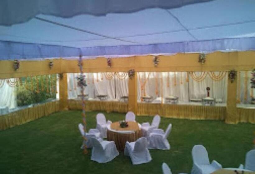 The Legend Hotel, Prayagraj